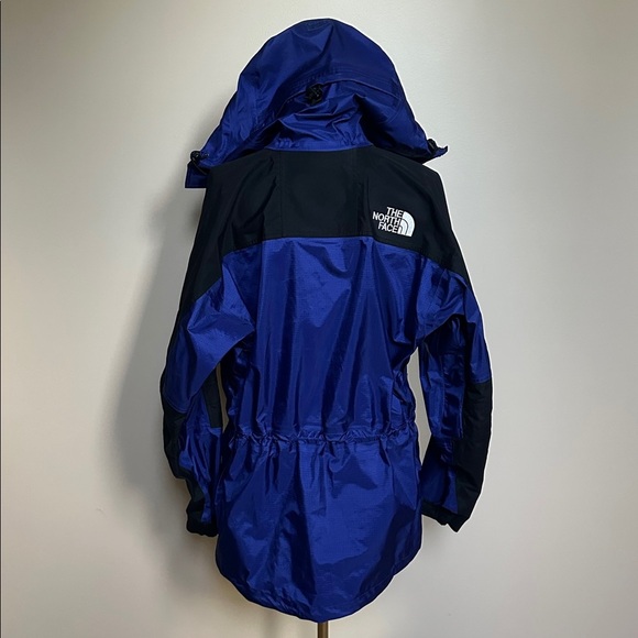 The North Face Men’s Small Gore-Tex Waterproof Rain Jacket |Shell Windbreaker - Picture 2 of 6